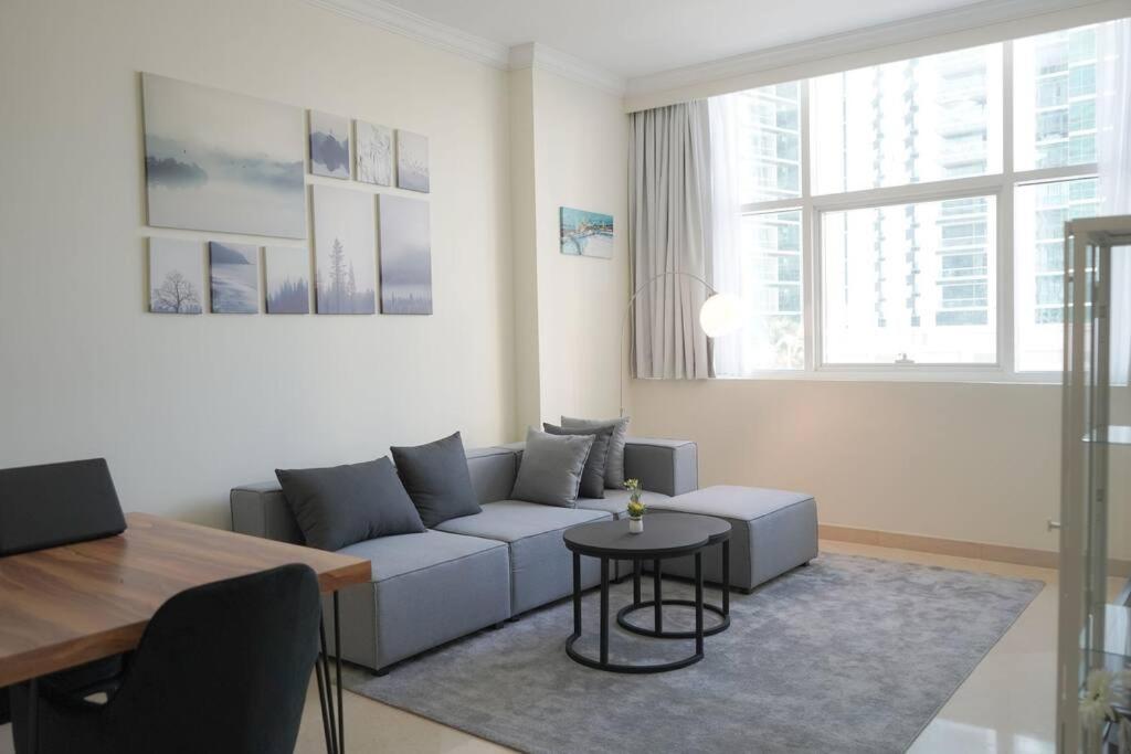 Step Into Serenity - Discover Modern Living In 1Br Apartment With Panoramic Views In Dubai Marina Near Jbr Walk, Beach And Bla Bla Club Bagian luar foto