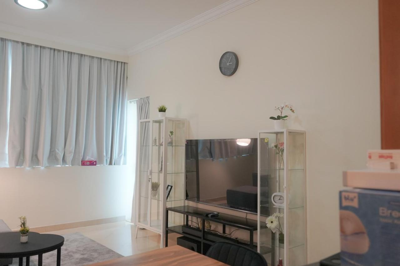 Step Into Serenity - Discover Modern Living In 1Br Apartment With Panoramic Views In Dubai Marina Near Jbr Walk, Beach And Bla Bla Club Bagian luar foto